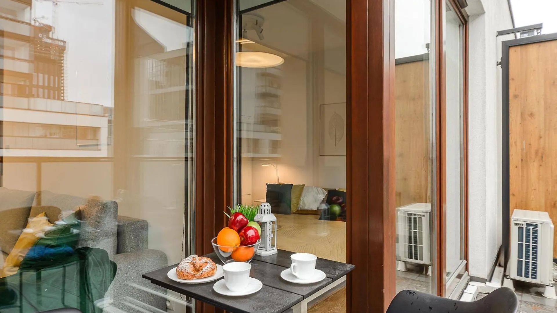 Premium Apartments In The Center Of Warsaw With Free Parking & Balcony