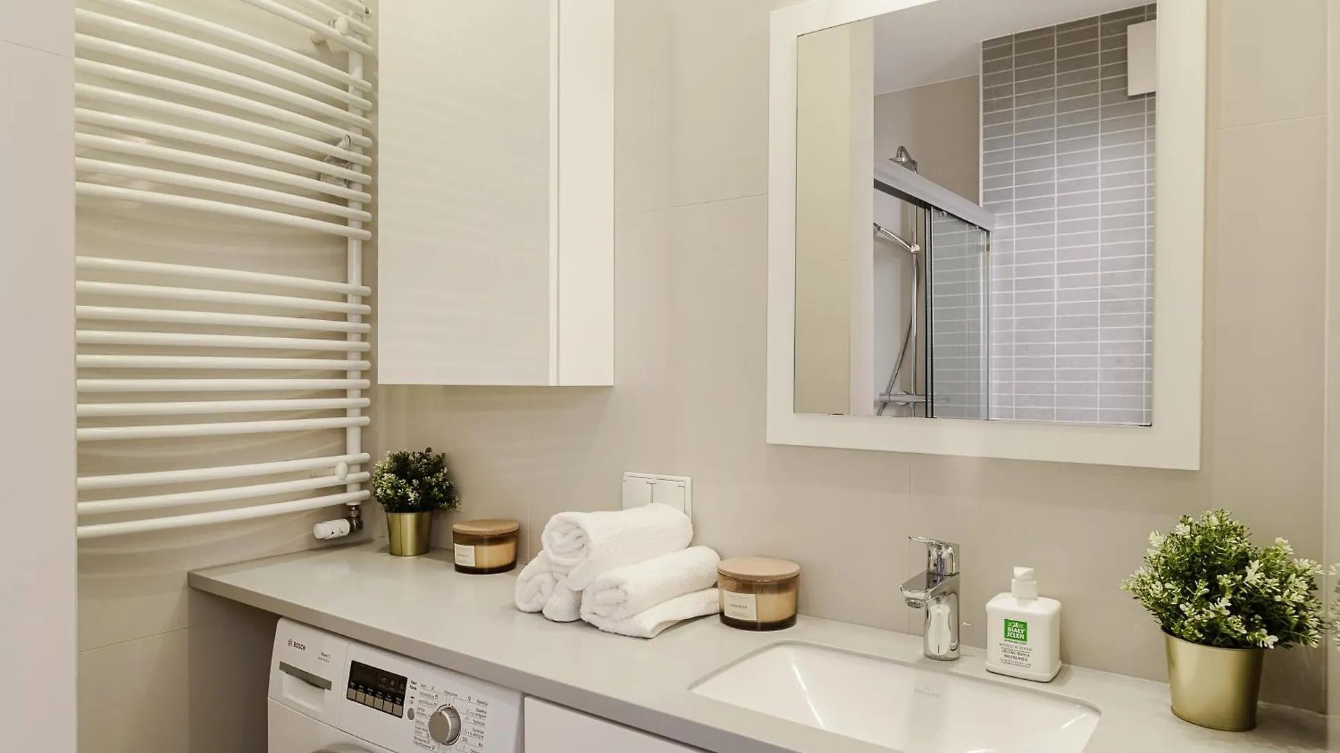 Premium Apartments In The Center Of Warsaw With Free Parking & Balcony 0*,  Poland