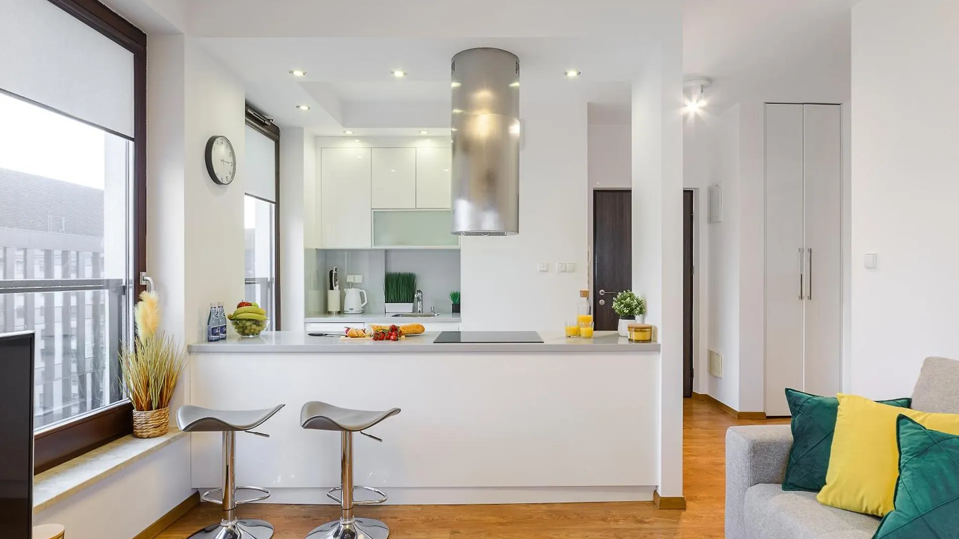 Premium Apartments In The Center Of Warsaw With Free Parking & Balcony